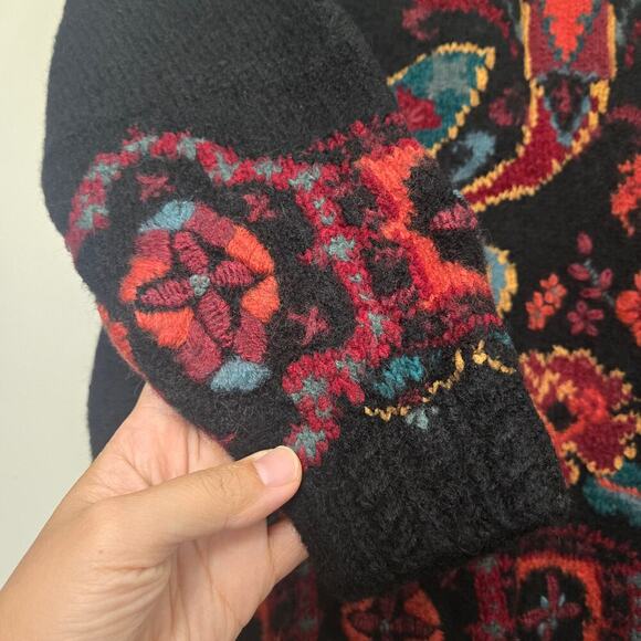 Vintage Laura Ashley Chunky Knit Wool Sweater Size S Black Floral Embroidery - Picture 4 of 8